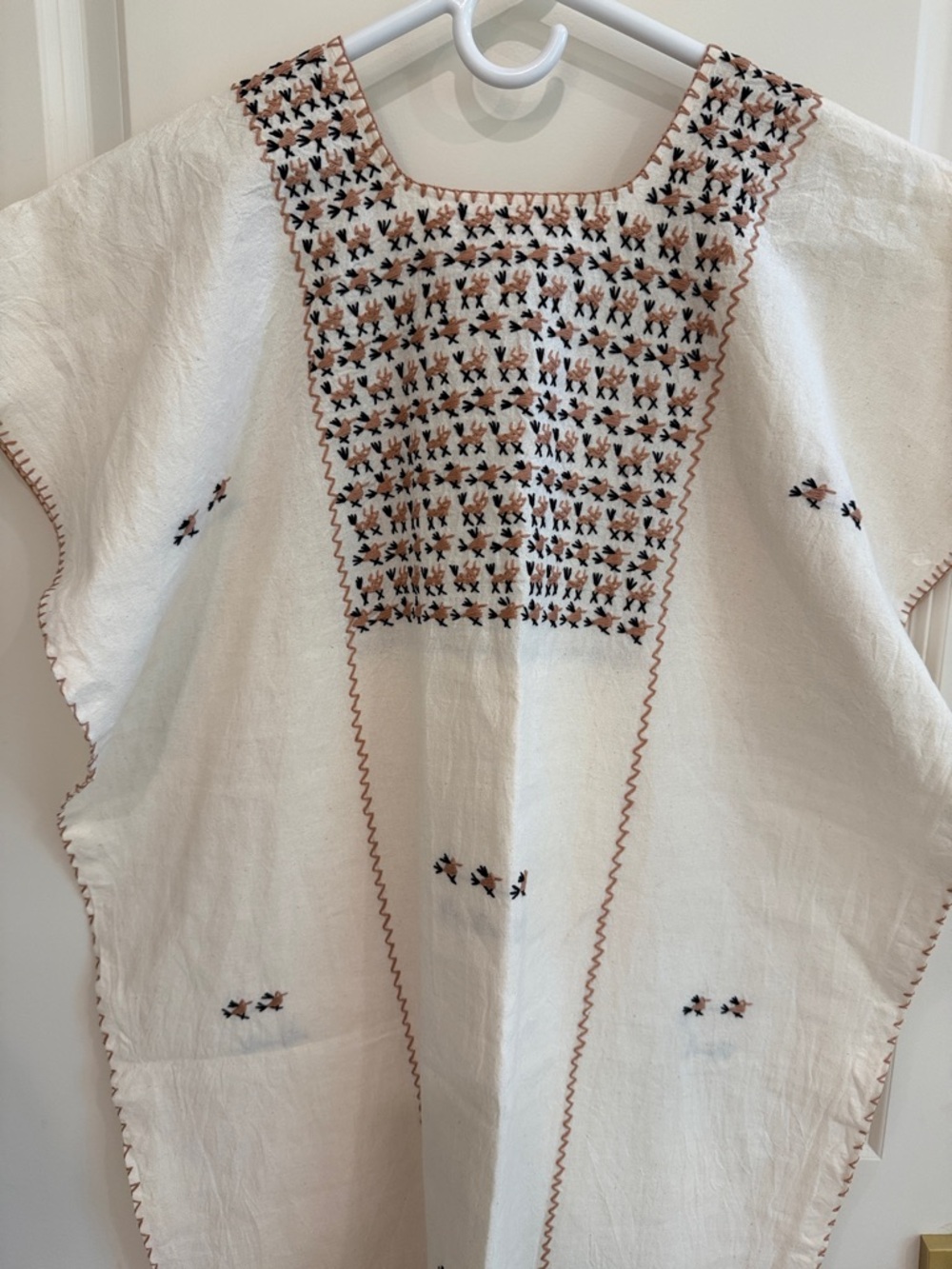 Hand-embroidered Vintage Mexican Huipil Style Dress - Picture 2 of 4